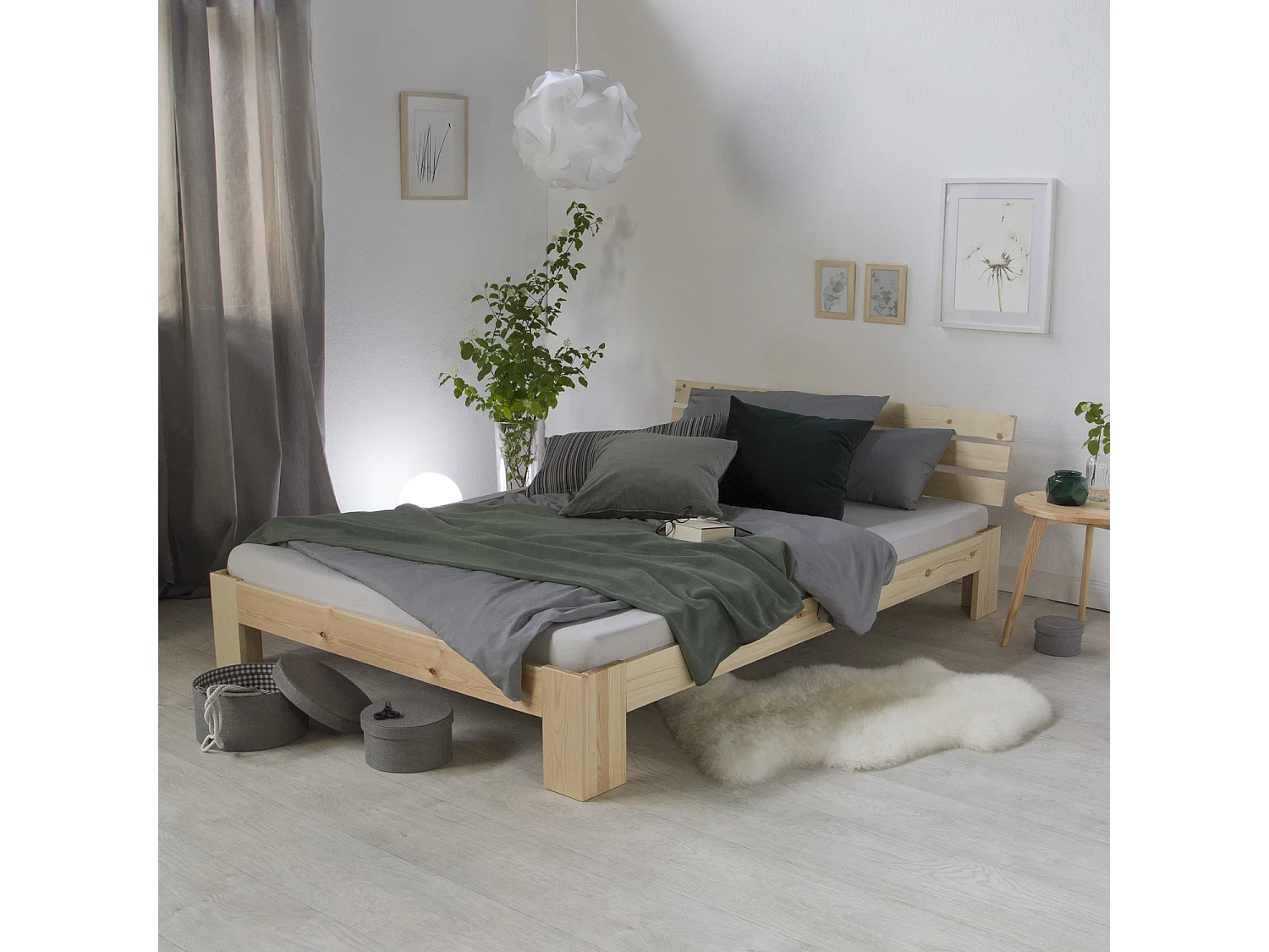 Łóżko podwójne 120x200 cm, białe, naturalne drewno sosnowe 4644352 - obrazek 1