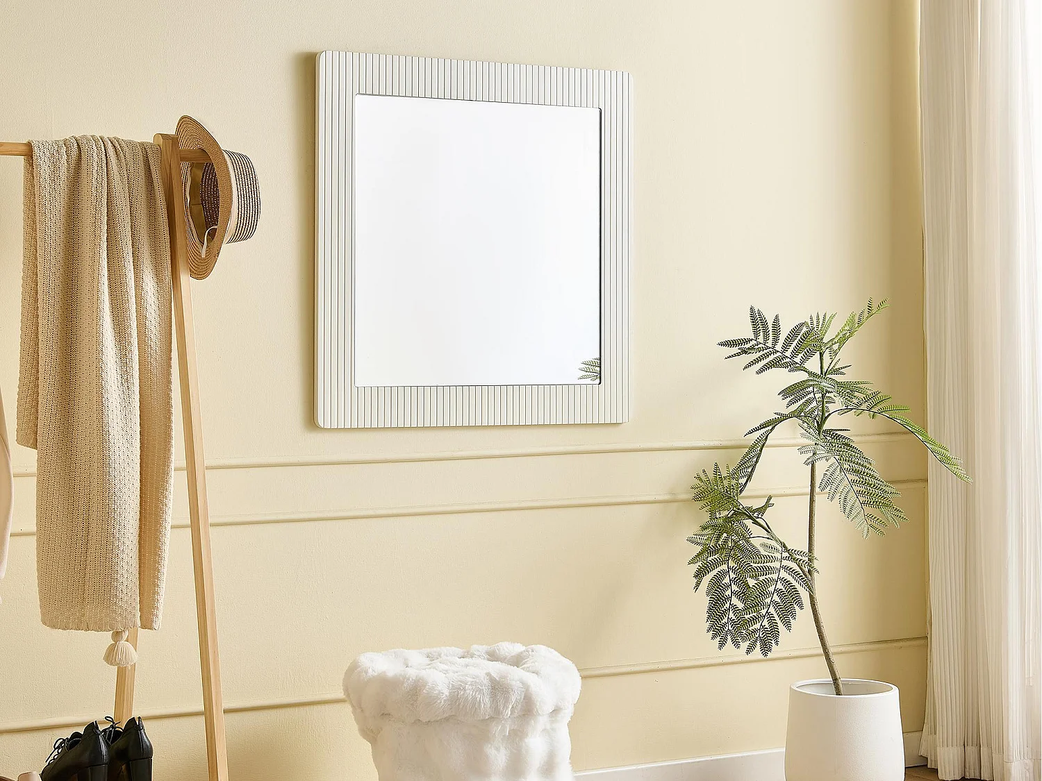 Kwadratowe lustro ścienne 80x80x1,5 cm – Rama drewniana – Przezroczyste lustro – MDF – Biały 4727497