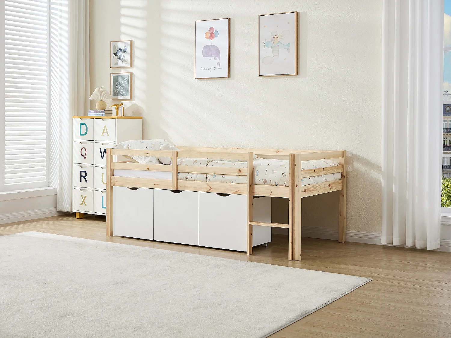 Łóżko podwyższone 90 x 190 cm z miejscem do przechowywania – Sosna i MDF – Kolor: Naturalny i biały + Materac – LANIORI 4751080