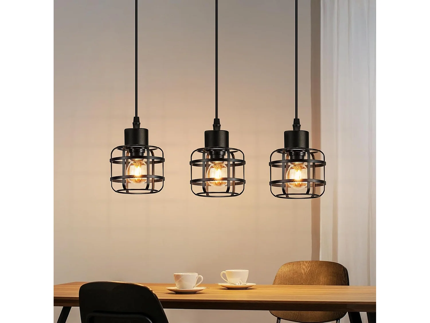 Lampa wisząca Nettlife Vintage z trzema żarówkami – czarny metalowy żyrandol E14 w stylu retro – regulowana wysokość do jadalni i salonu (żarówki nie są dołączone) 4860925 - obrazek 1