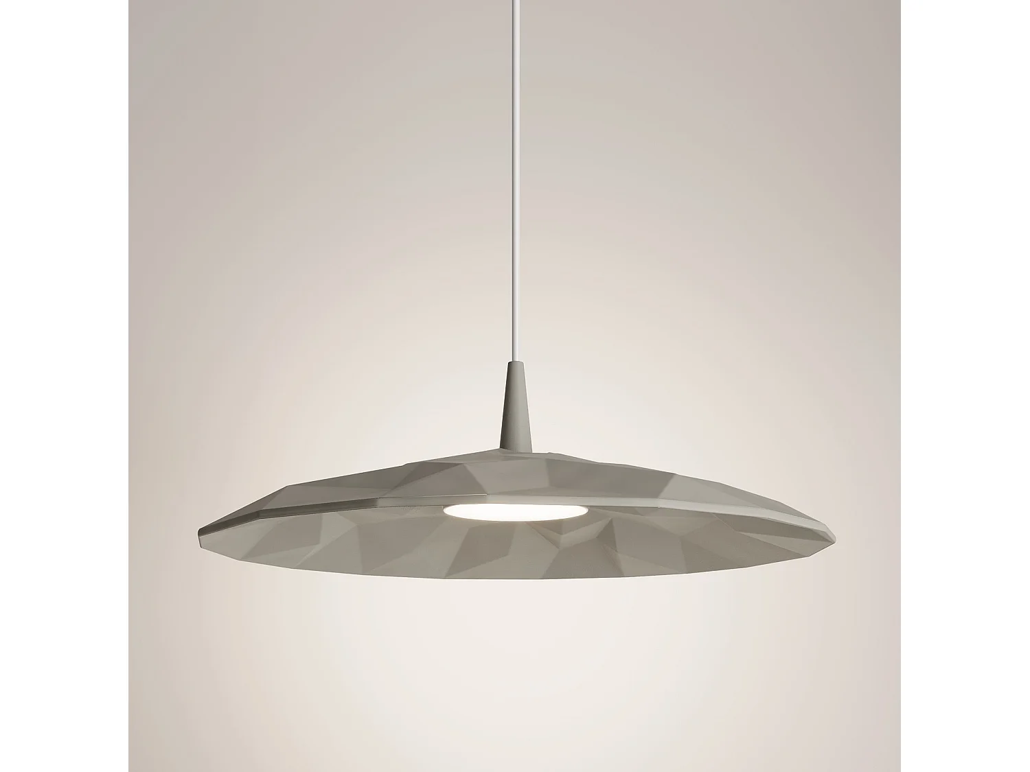 Lampa wisząca kątowa, szara ceramika, pryzmatyczny dyfuzor, LED TRIAC 8W, ściemnialna, średnica 40 cm, barwa 2700K, klasa szczelności IP40 5012651 - obrazek 1