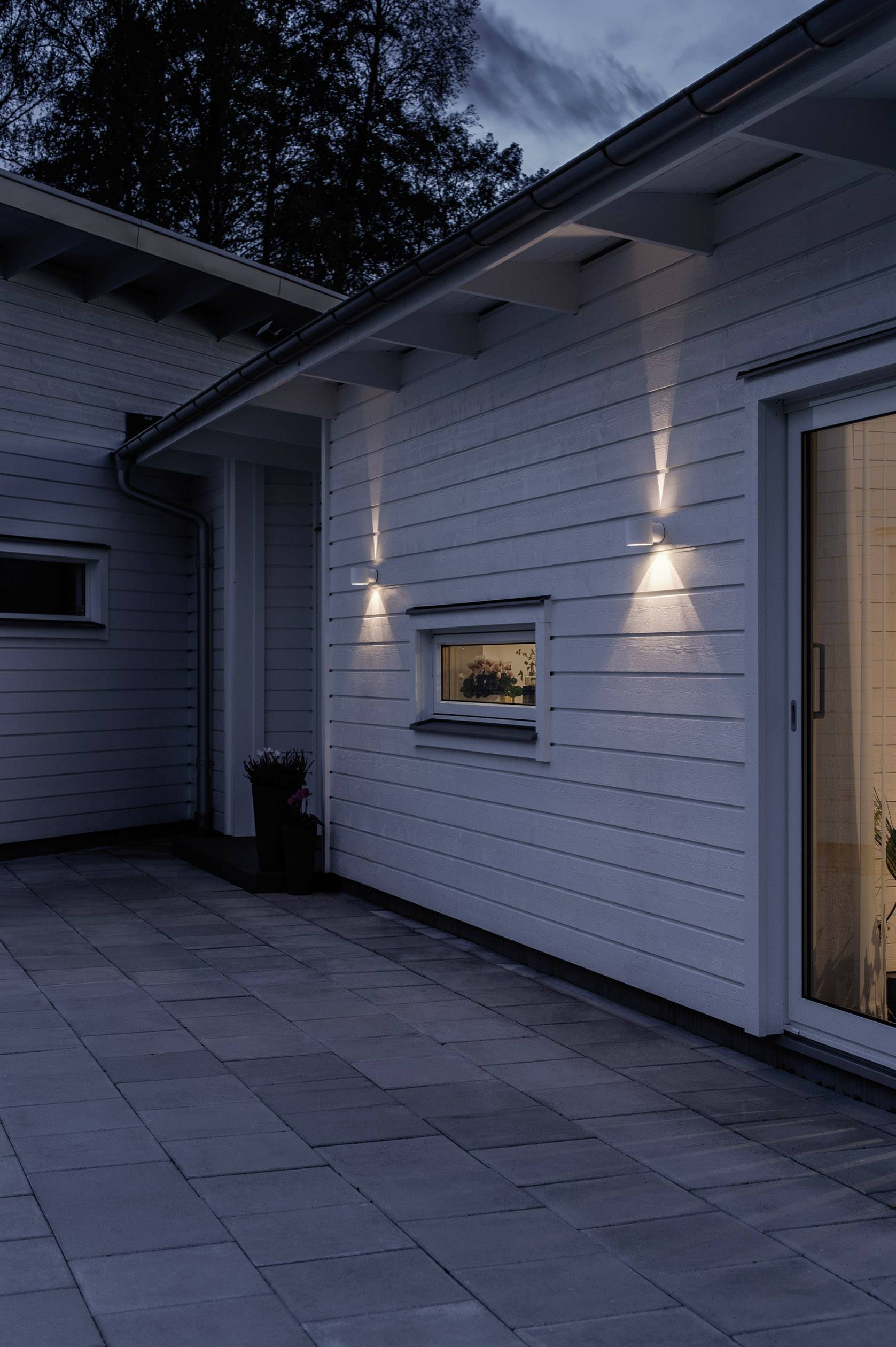 Zewnętrzna lampa ścienna Konstsmide Modena 7342-250 25 W IP44 - obrazek 1