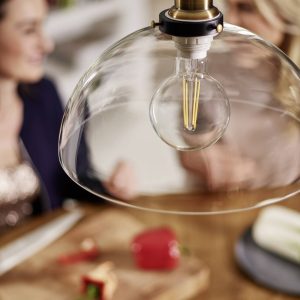 Żarówka LED Philips LED 929001387901 E-27 7 W = 60 W 806 lm ciepła biel 1 szt.