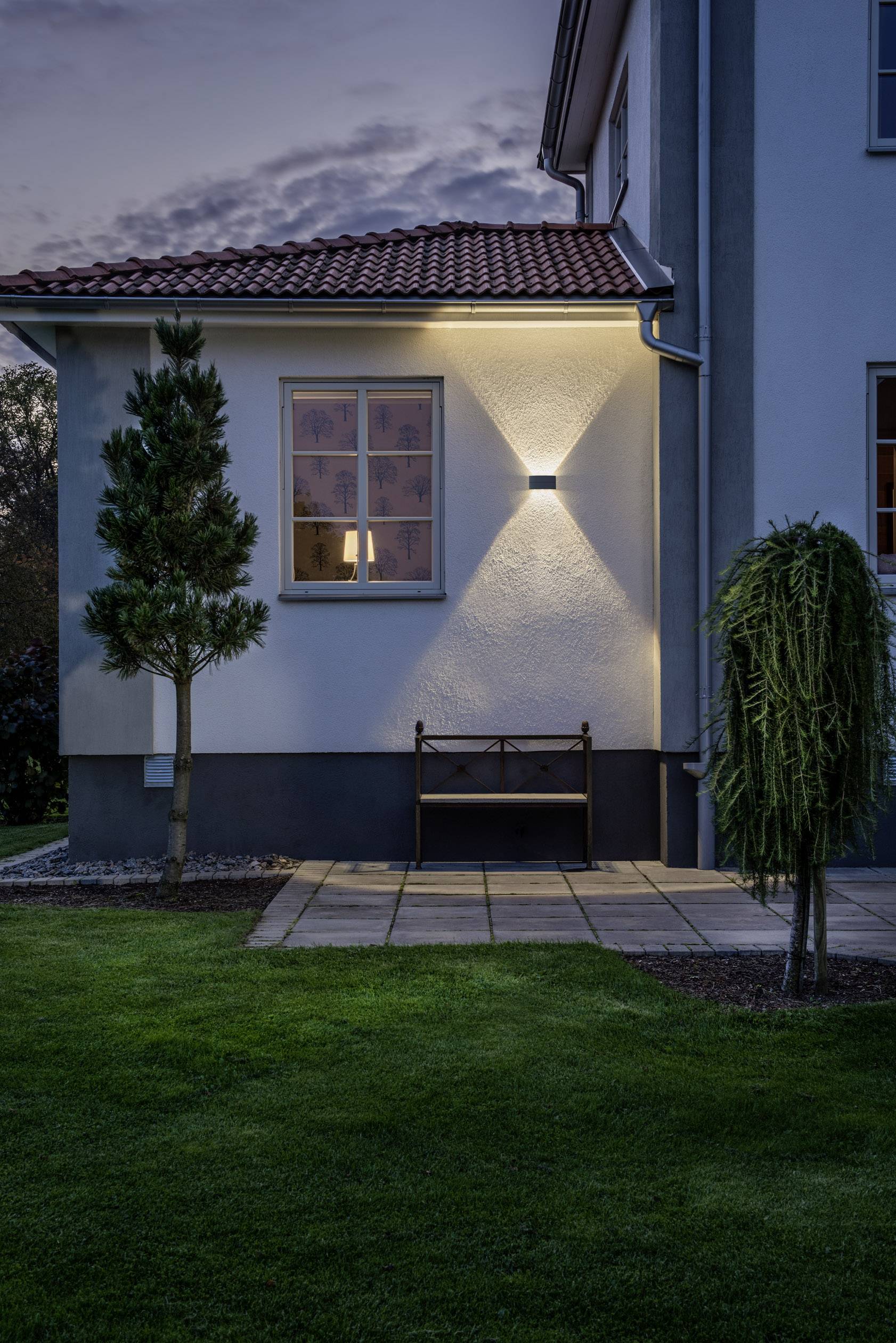Zewnętrzna lampa ścienna Konstsmide Chieri 7853-370 7.2 W 400 lm IP54 - obrazek 1